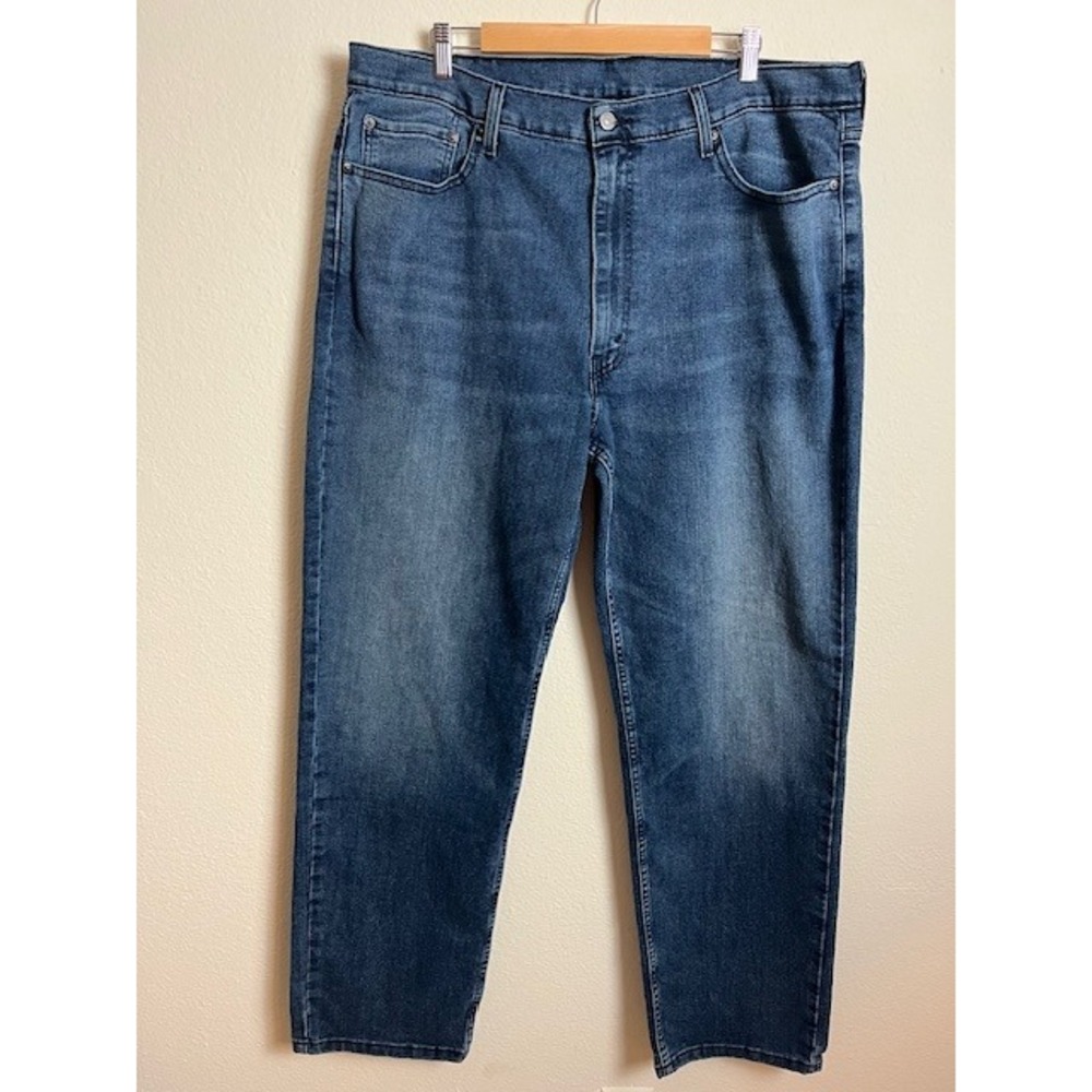 Levis 550 Mens 42x32 Relaxed Fit Jeans Medium Wash Denim Comfort Casual Workwear
